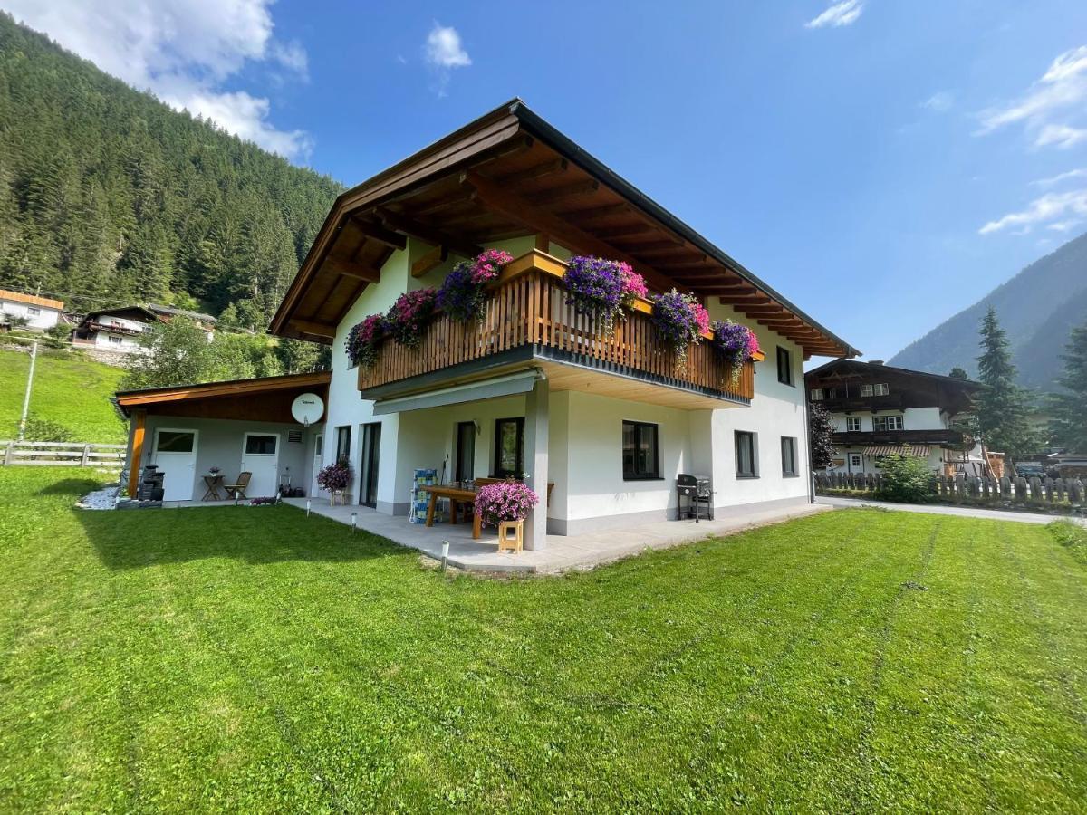Appartement Haus Blickfang à Neustift im Stubaital Extérieur photo
